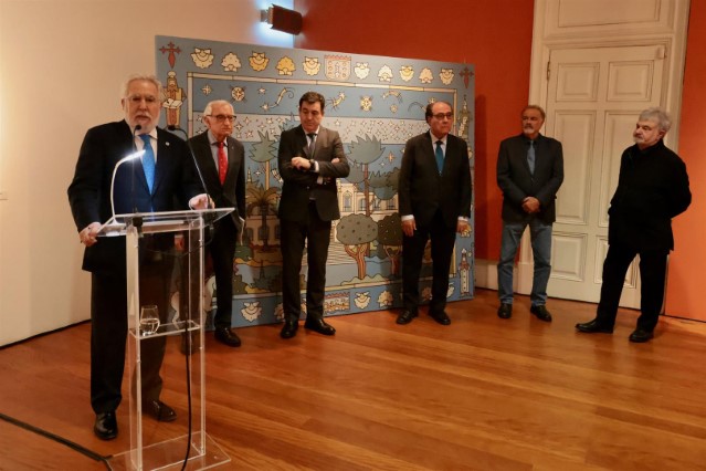 O Parlamento de Galicia expón en Pontevedra unha selección da súa colección de arte